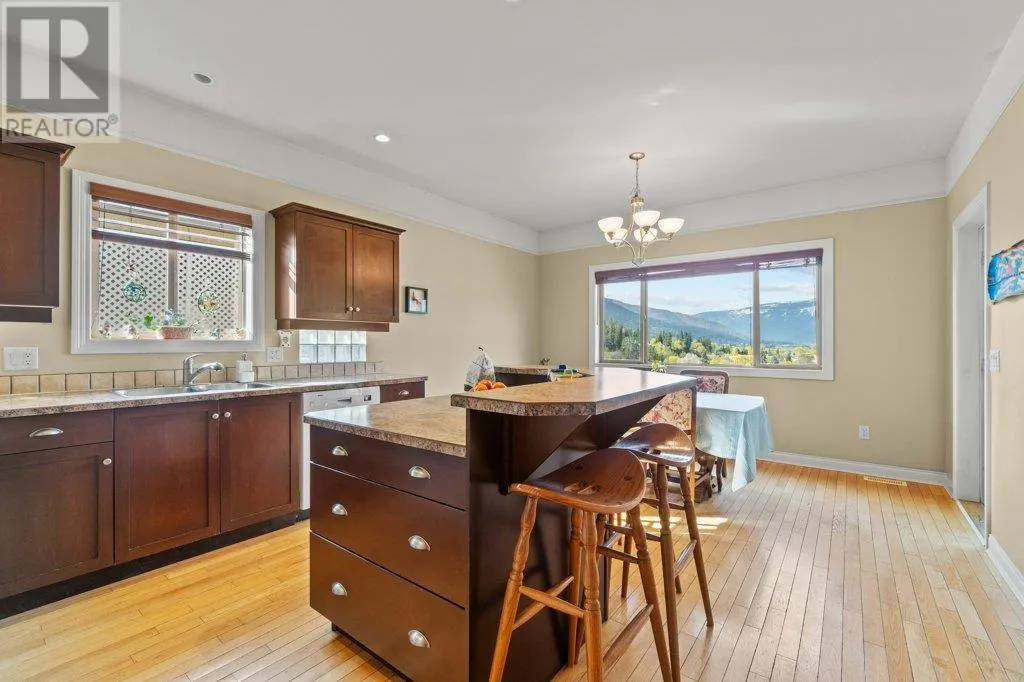 881 16 Street NE Unit# 7