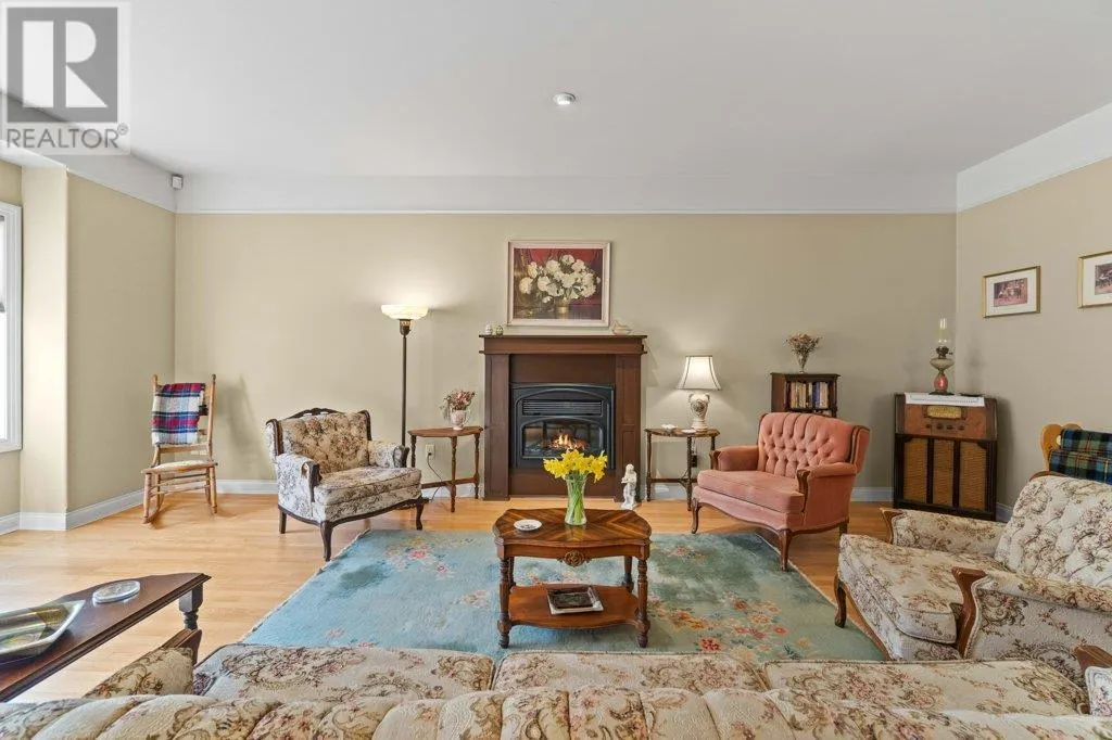 881 16 Street NE Unit# 7