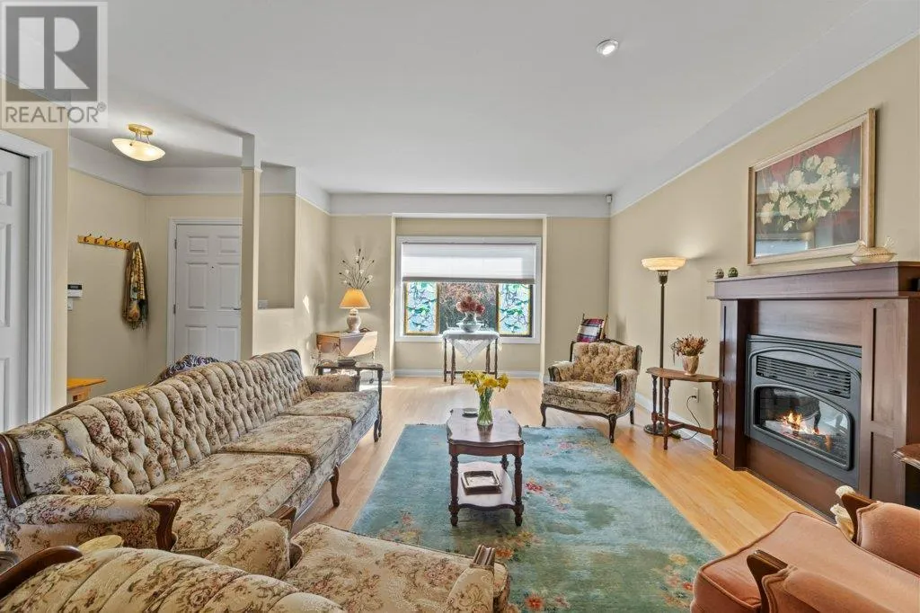 881 16 Street NE Unit# 7