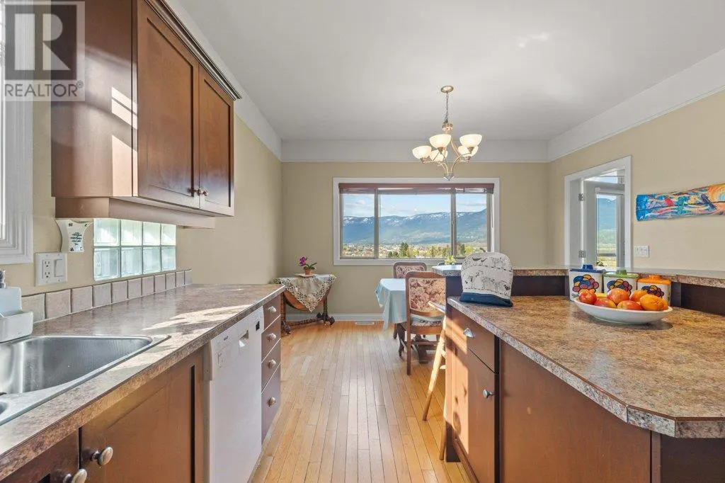 881 16 Street NE Unit# 7