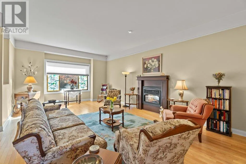881 16 Street NE Unit# 7