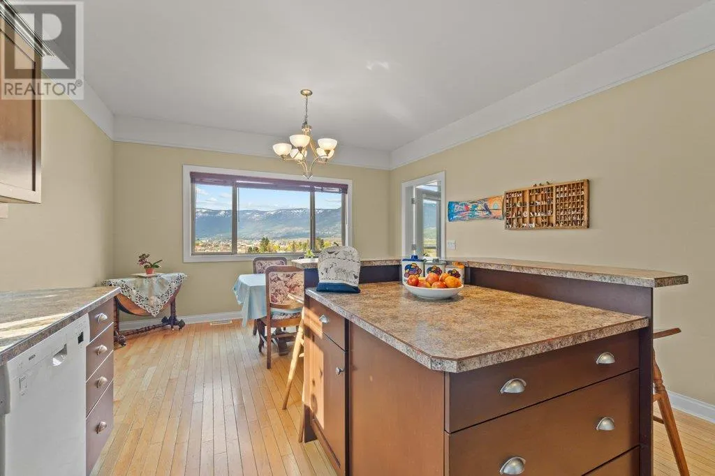 881 16 Street NE Unit# 7