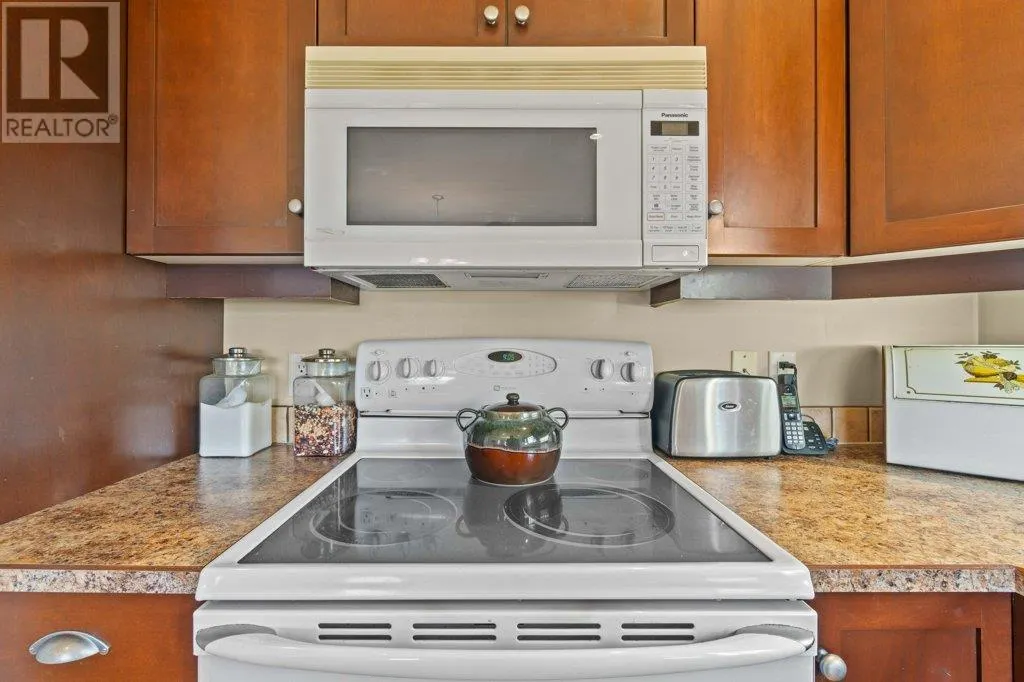 881 16 Street NE Unit# 7
