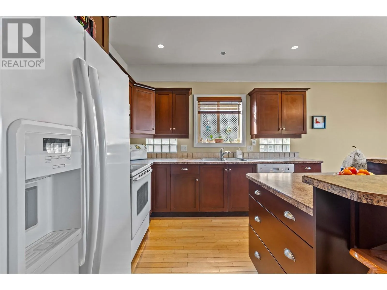 881 16 Street NE Unit# 7
