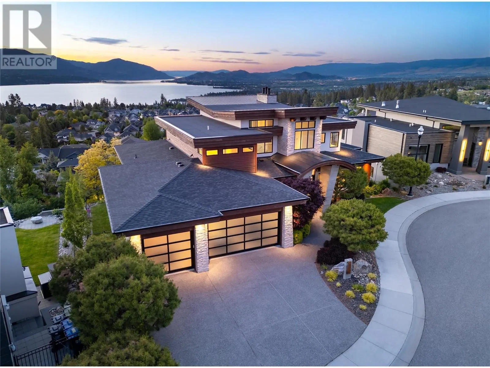 447 Swan Drive