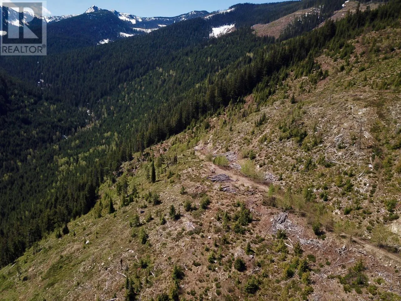 DL 1752 GIVEOUT CREEK FOREST SERVICE Road