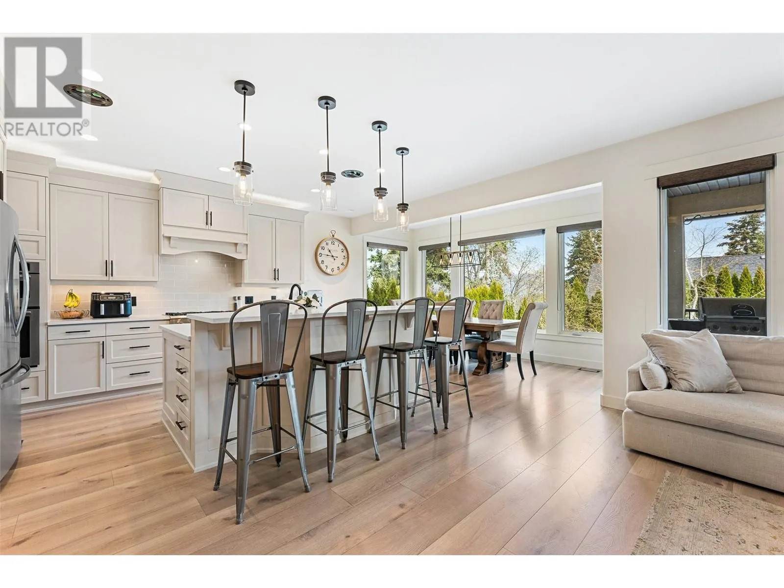 444 Cavell Place