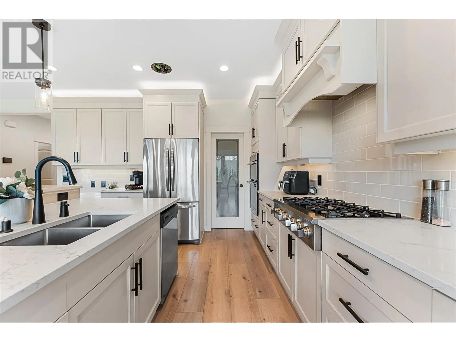 444 Cavell Place