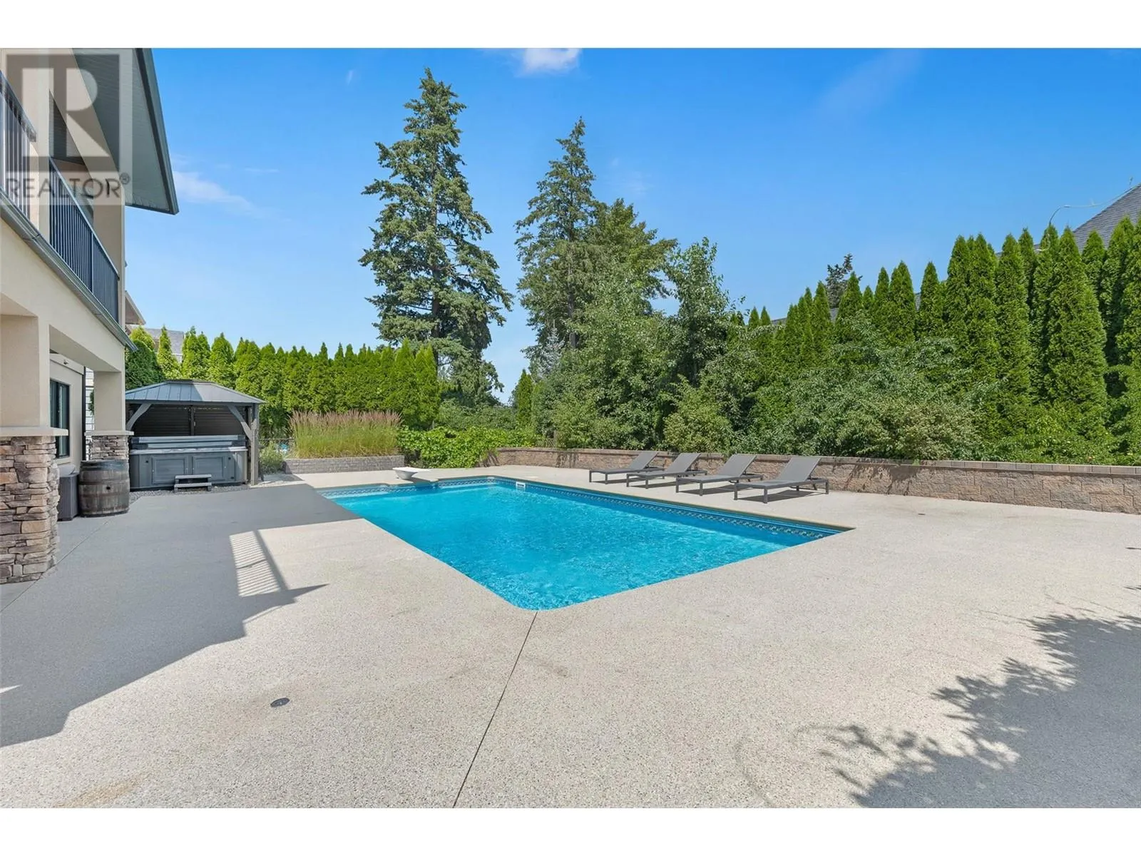 444 Cavell Place