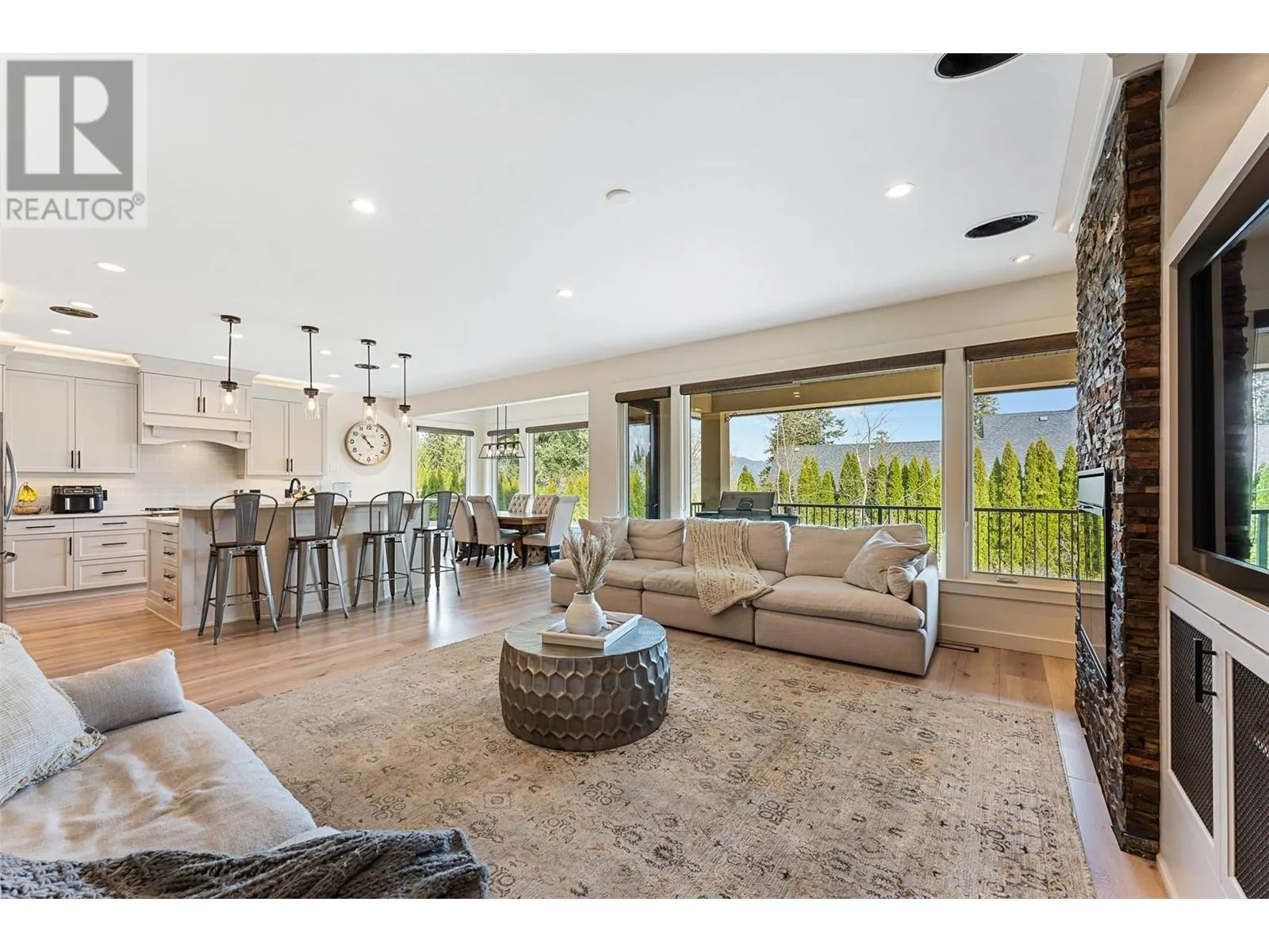 444 Cavell Place