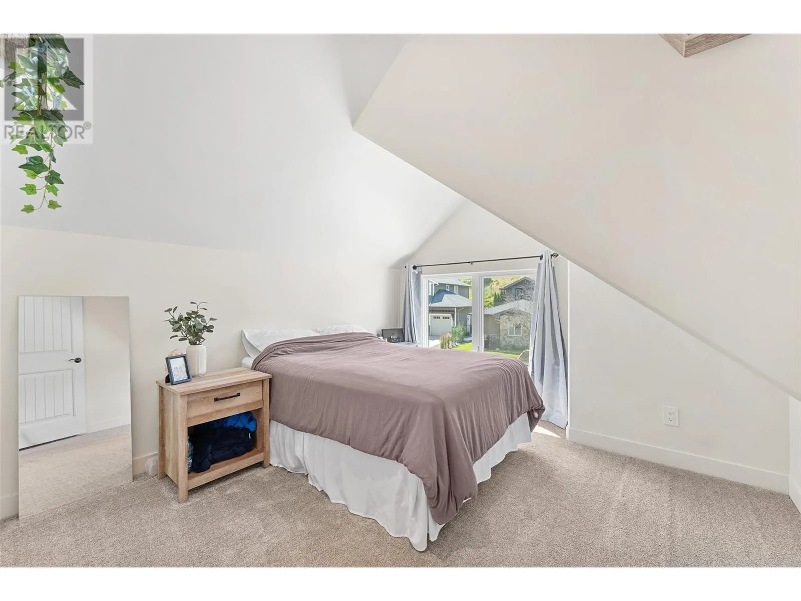 444 Cavell Place