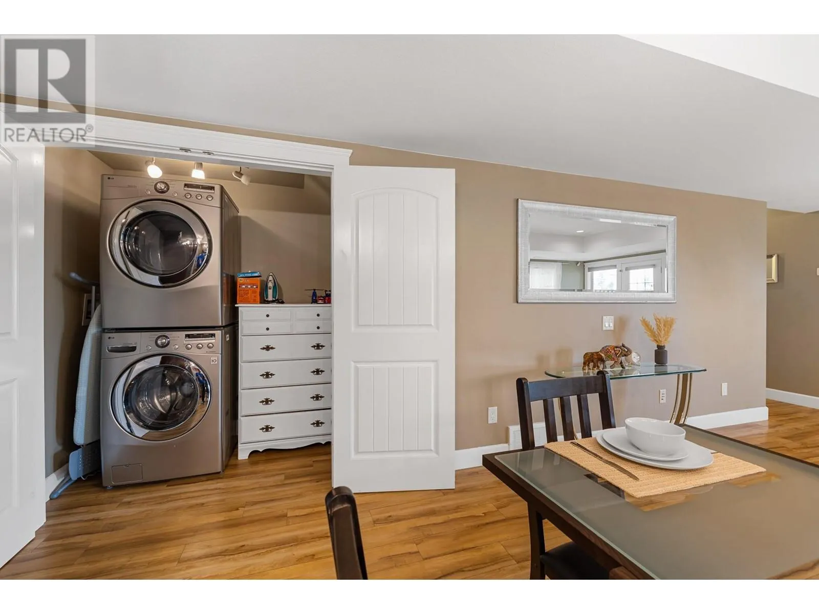 374 Trumpeter Court