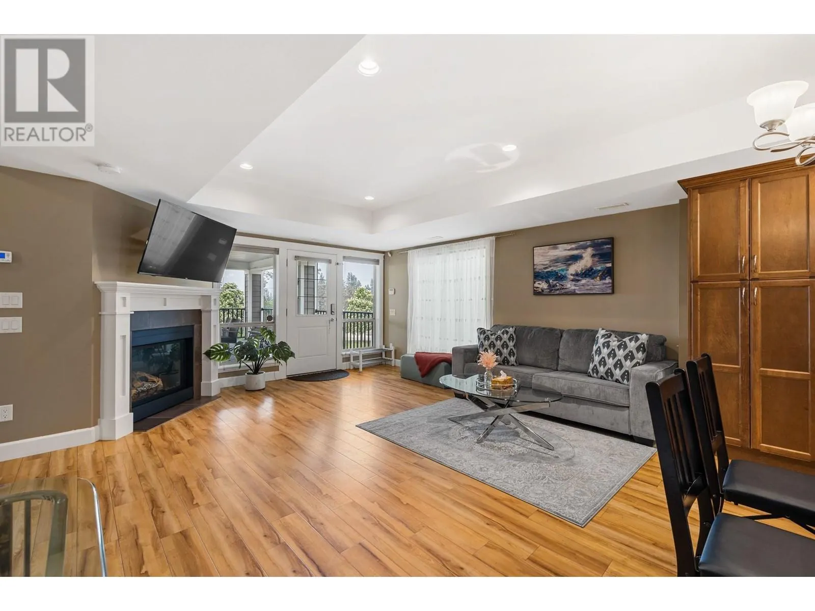 374 Trumpeter Court