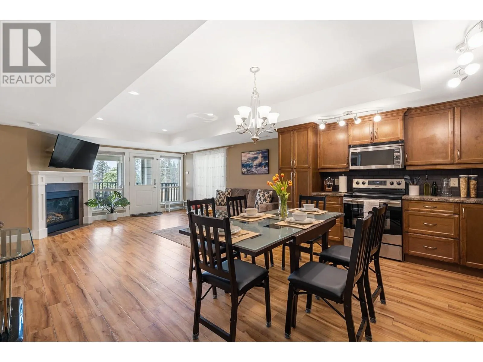374 Trumpeter Court