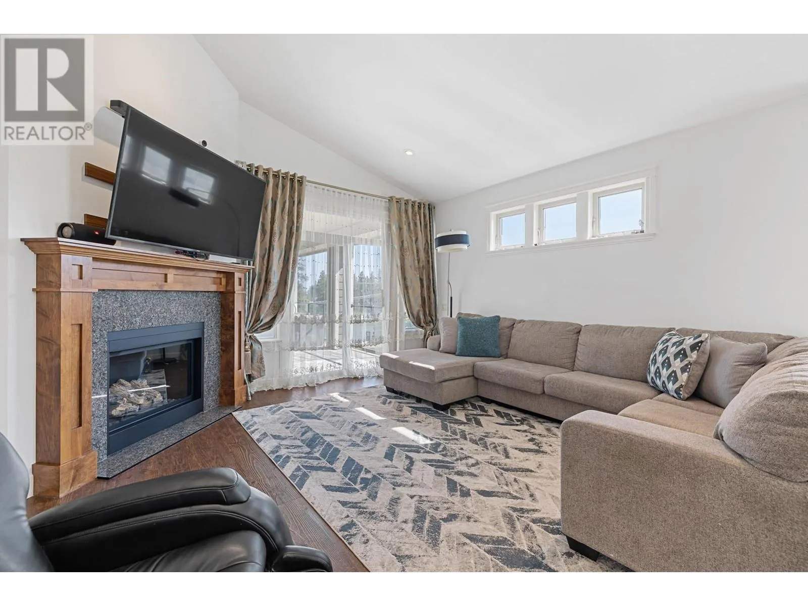 374 Trumpeter Court
