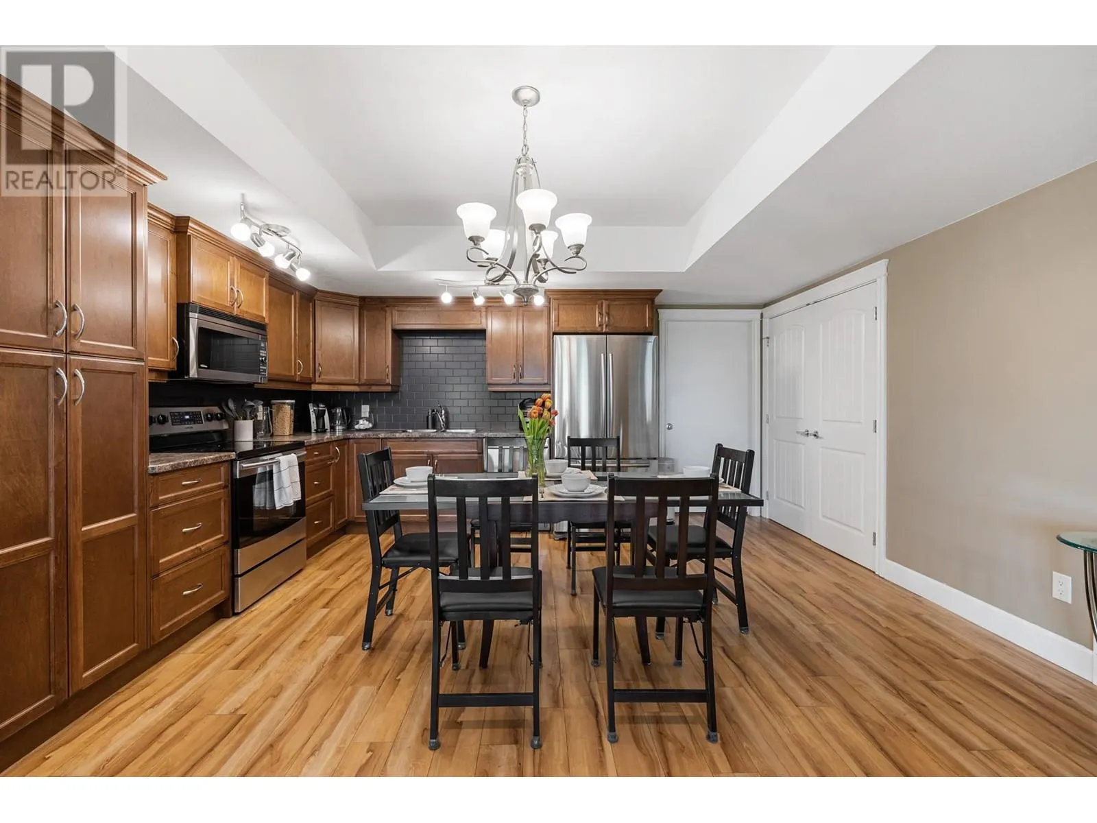 374 Trumpeter Court