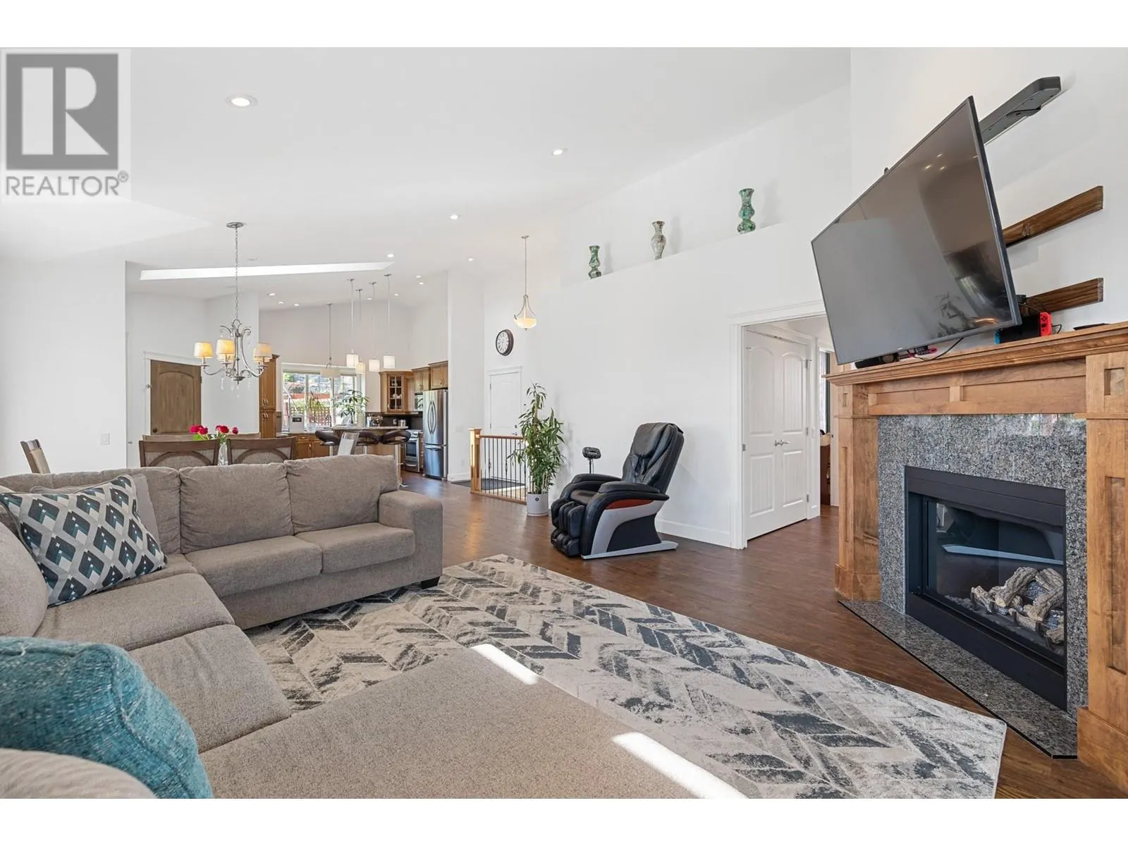 374 Trumpeter Court