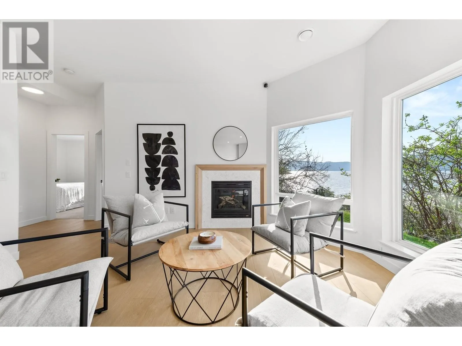 5538 Lakeshore Road