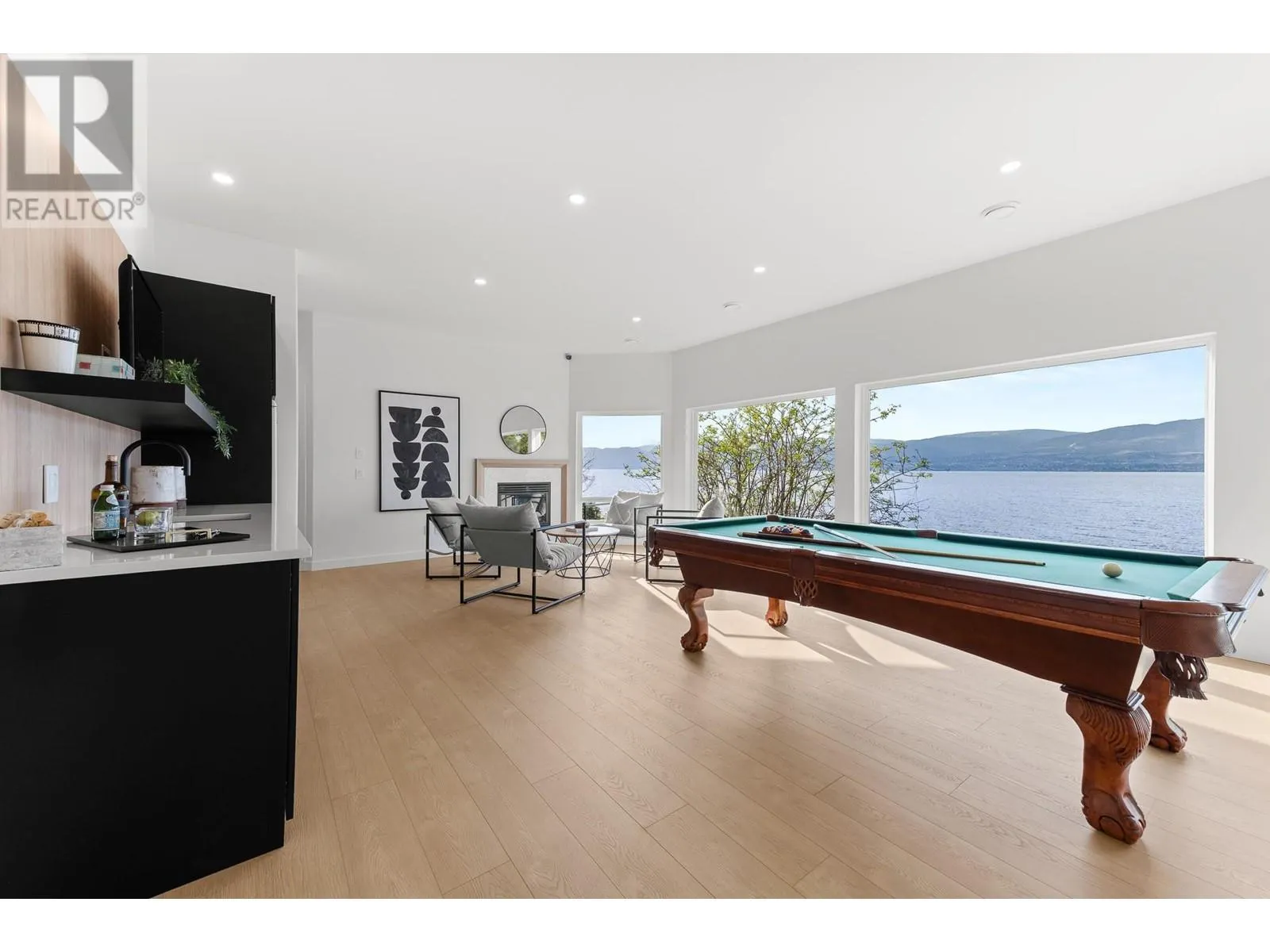 5538 Lakeshore Road