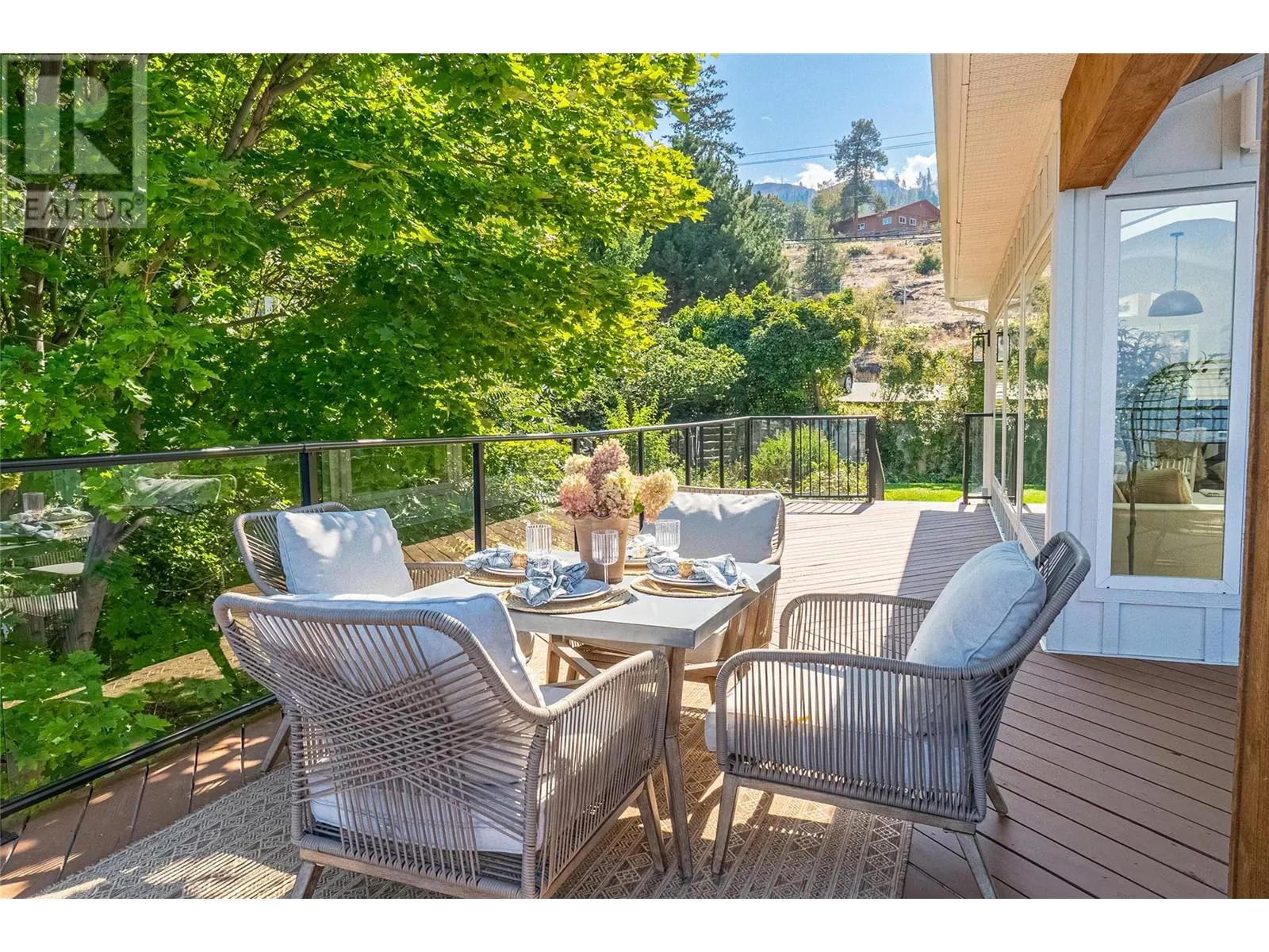 5538 Lakeshore Road