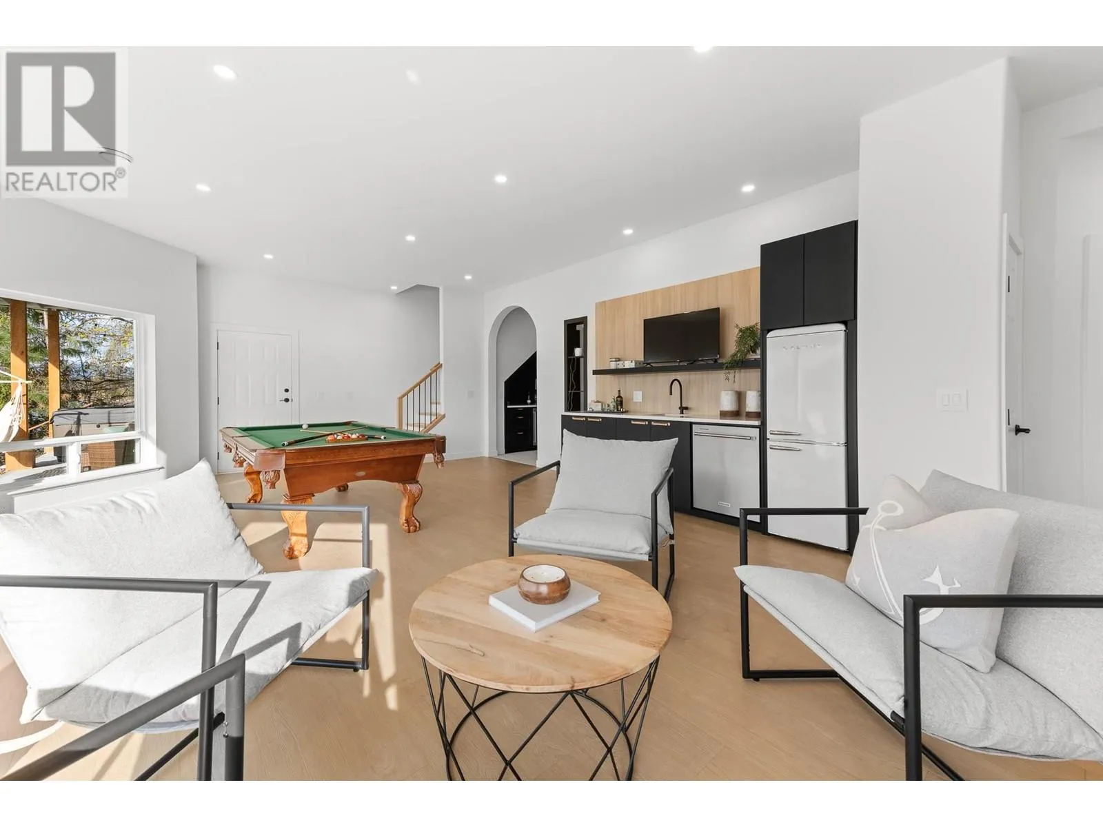 5538 Lakeshore Road