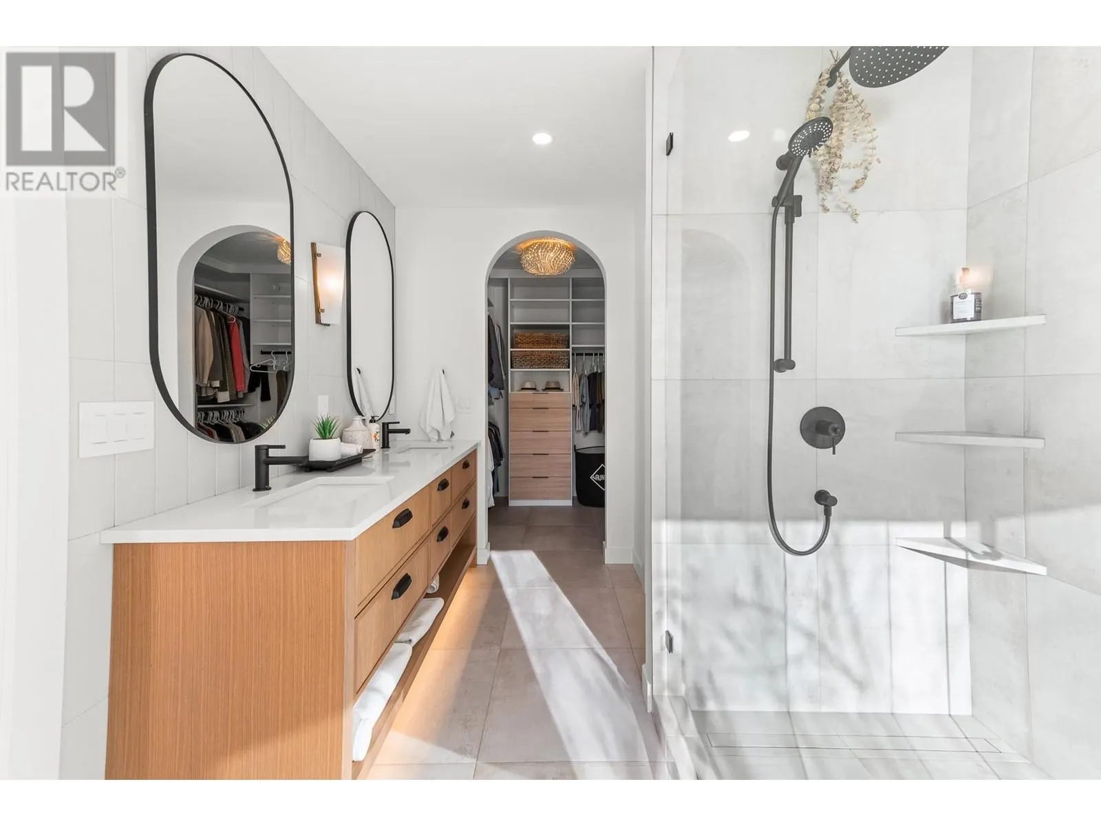 5538 Lakeshore Road