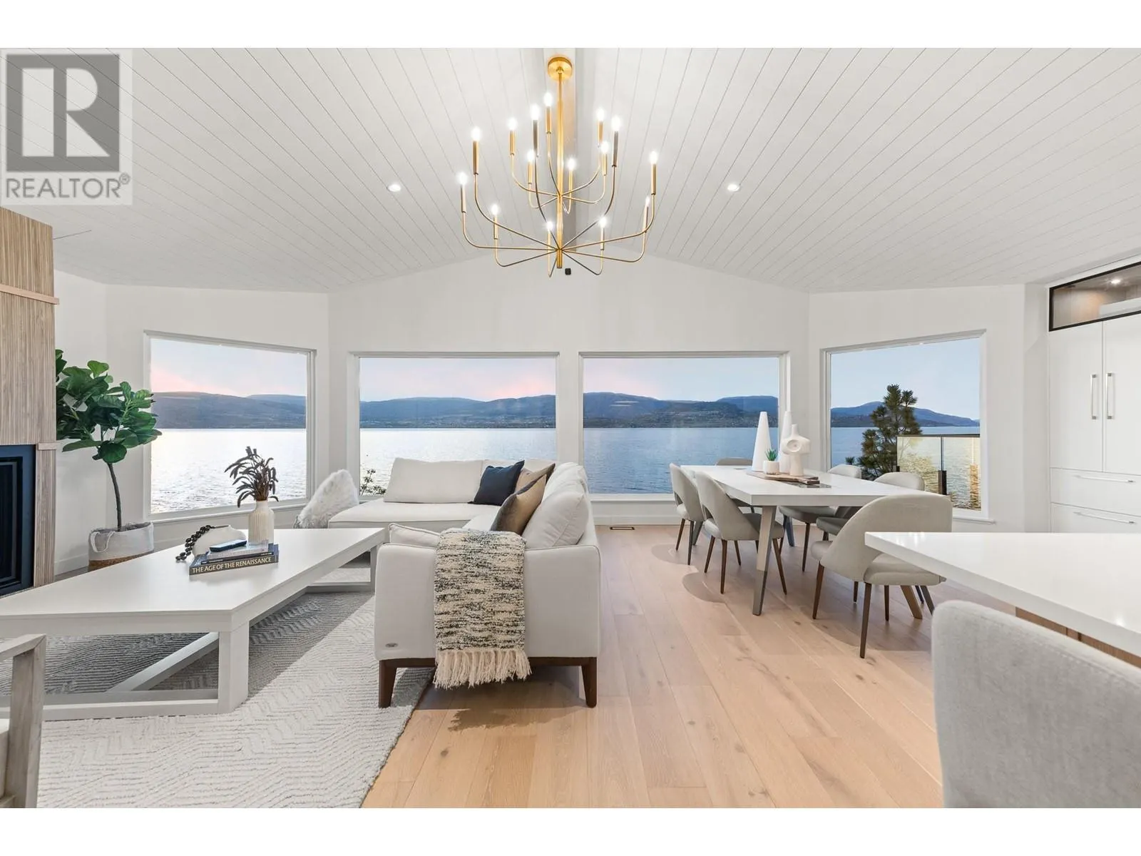 5538 Lakeshore Road