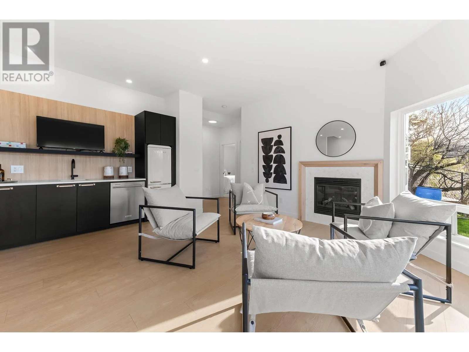 5538 Lakeshore Road