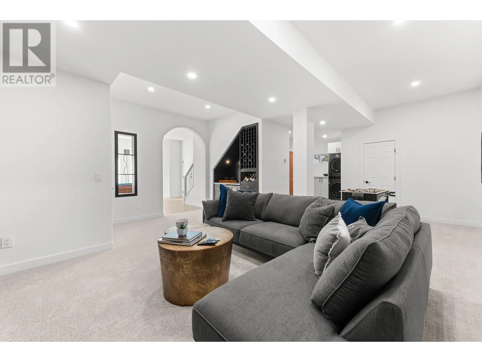 5538 Lakeshore Road
