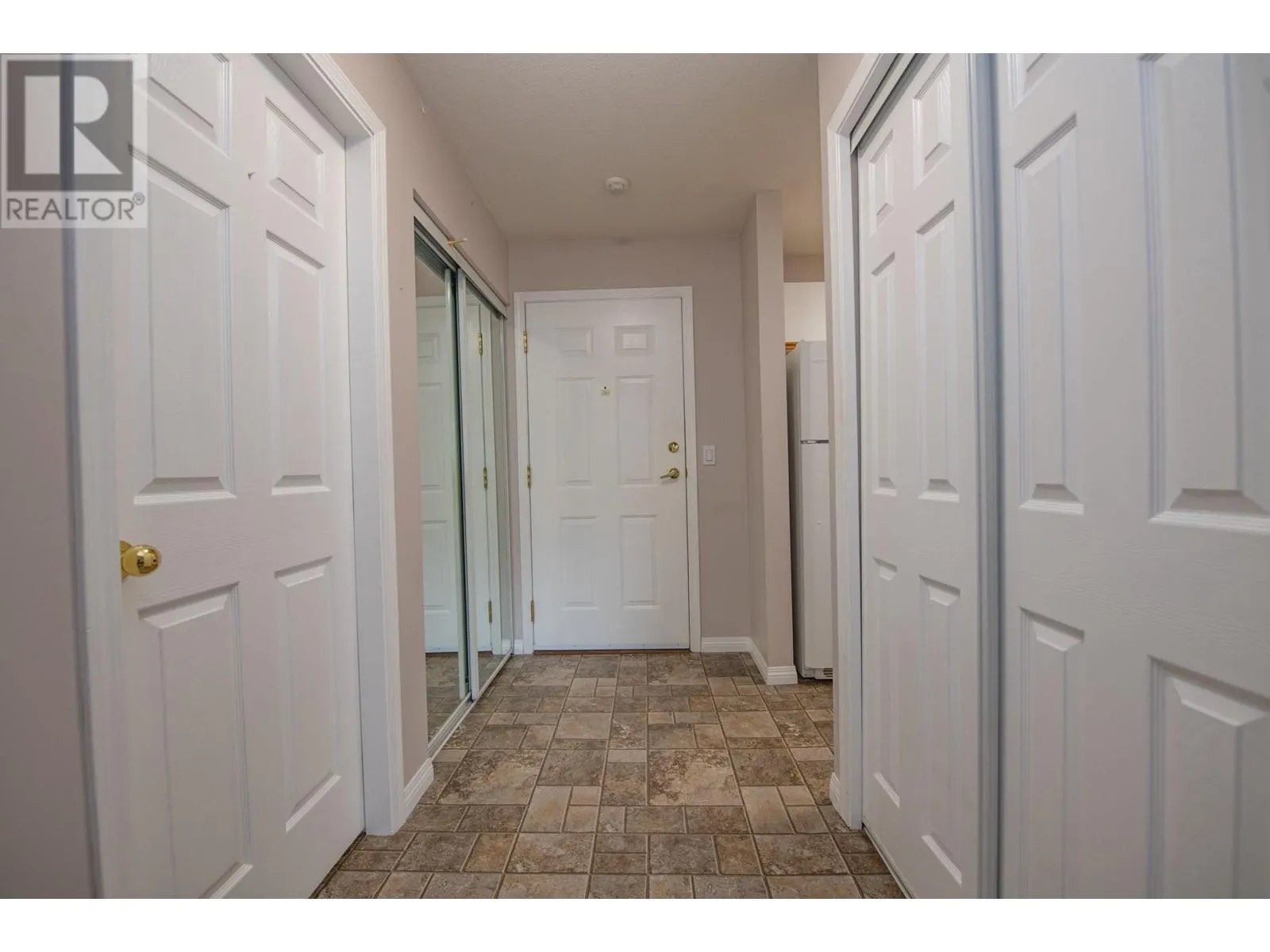 3609 30 Avenue Unit# 208