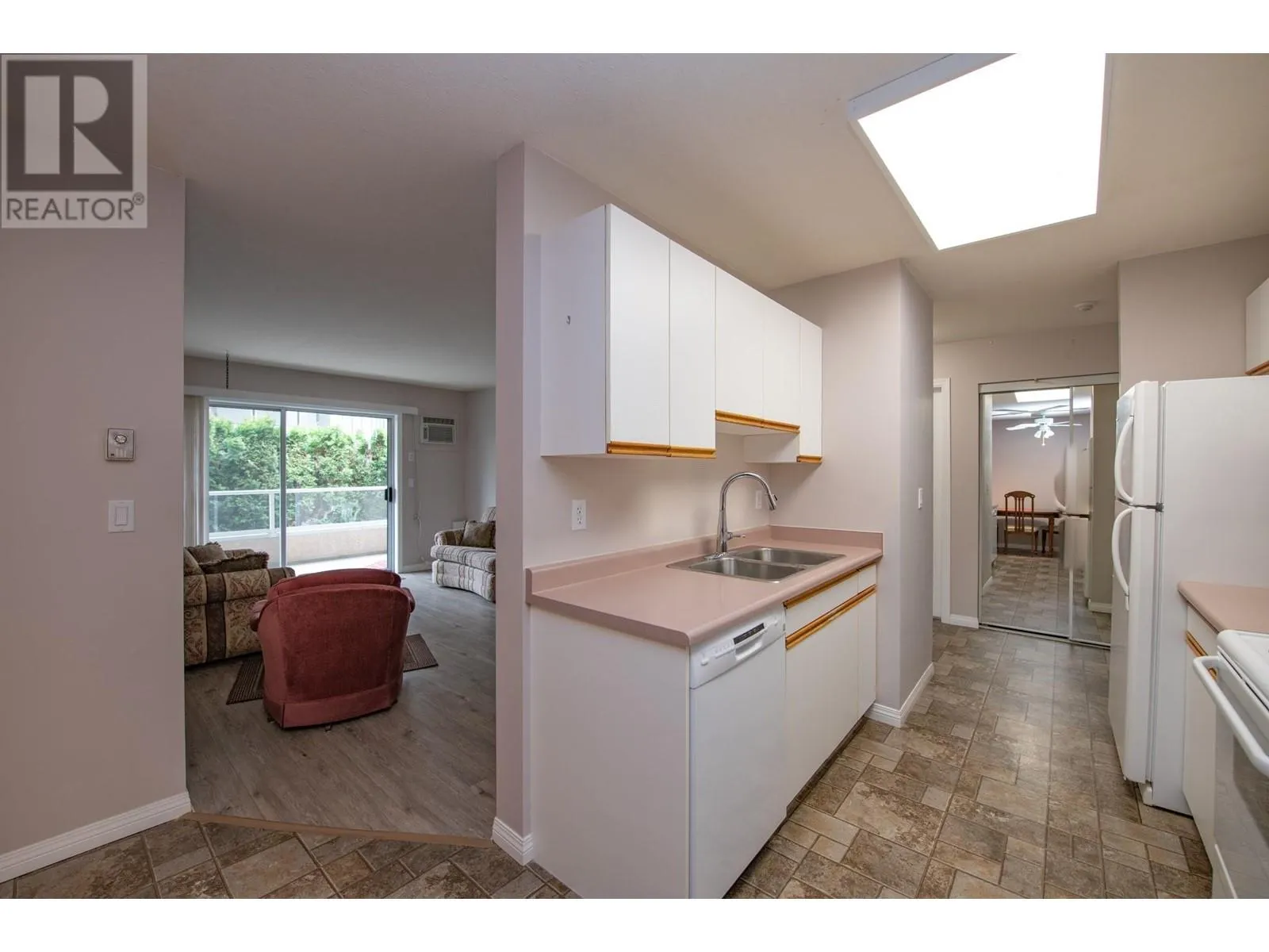 3609 30 Avenue Unit# 208