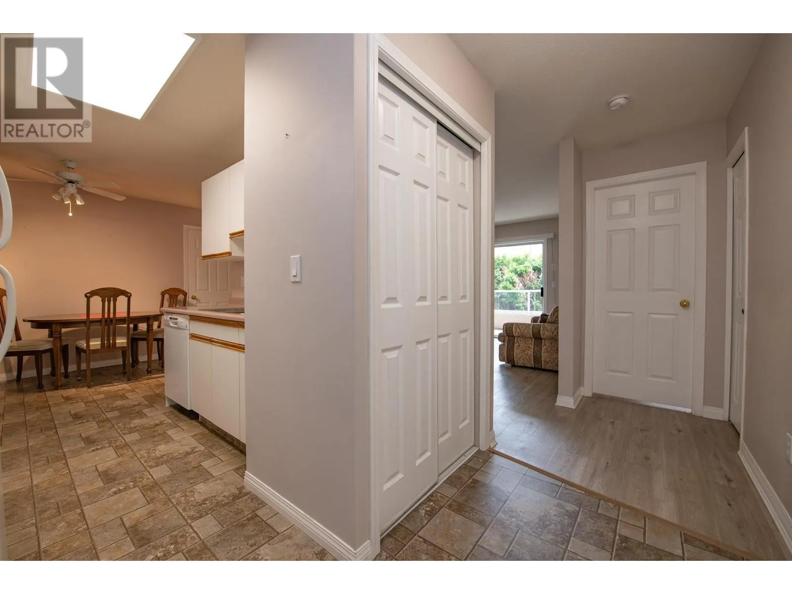 3609 30 Avenue Unit# 208