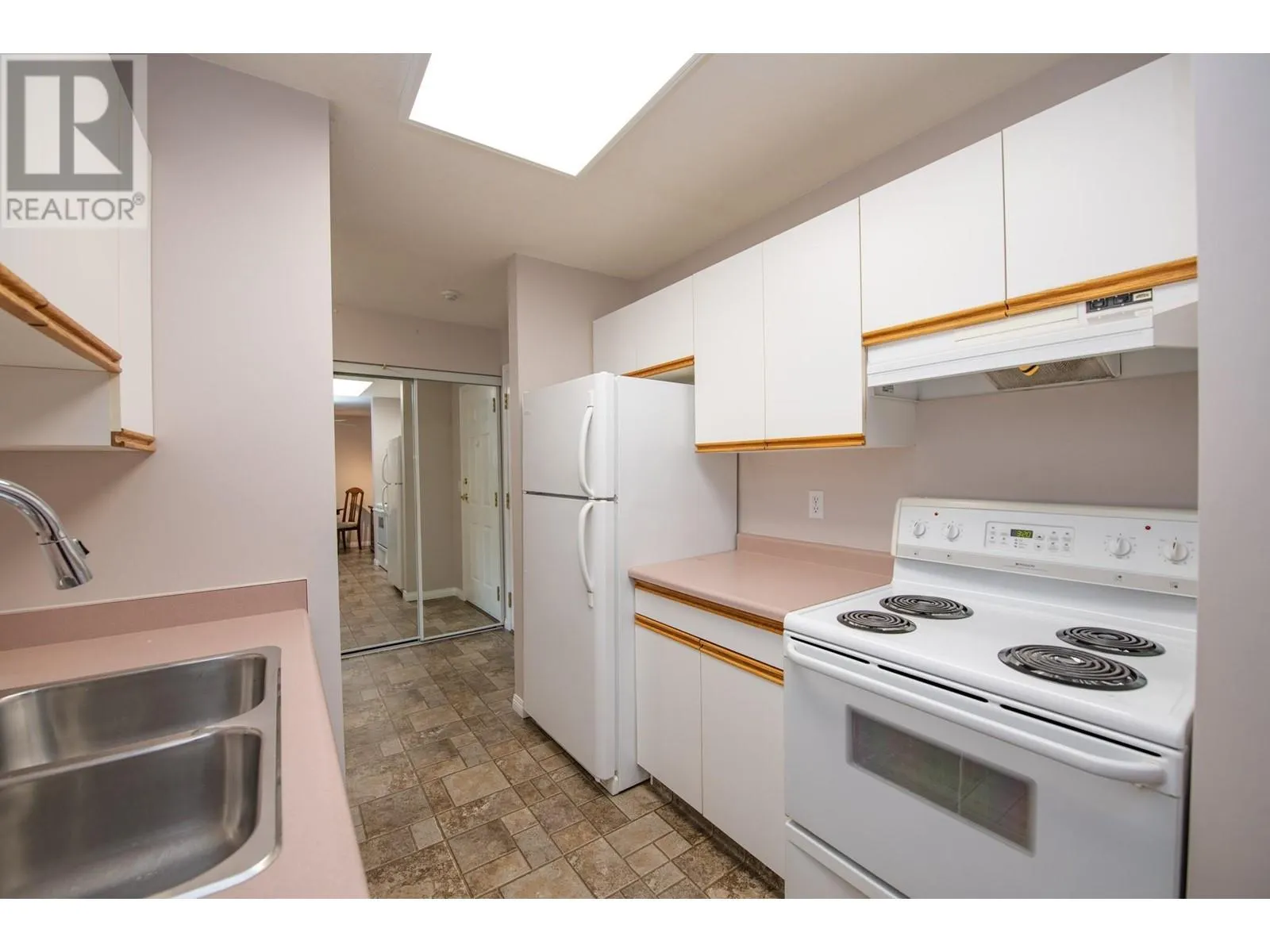 3609 30 Avenue Unit# 208