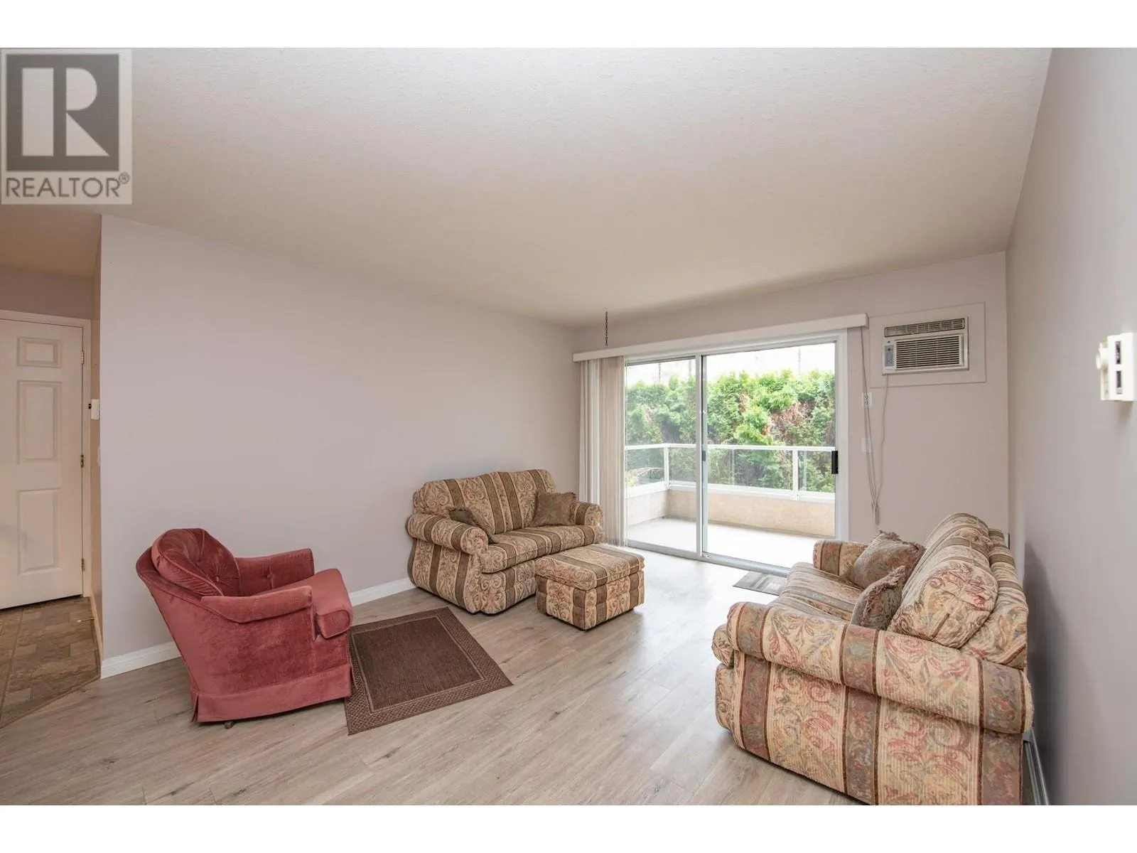 3609 30 Avenue Unit# 208