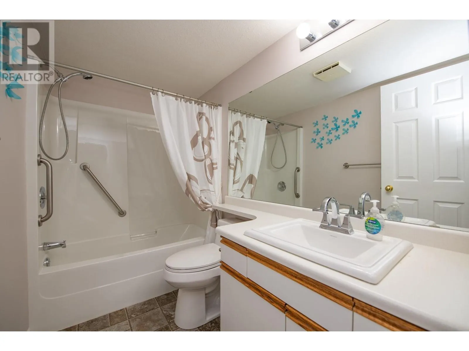 3609 30 Avenue Unit# 208
