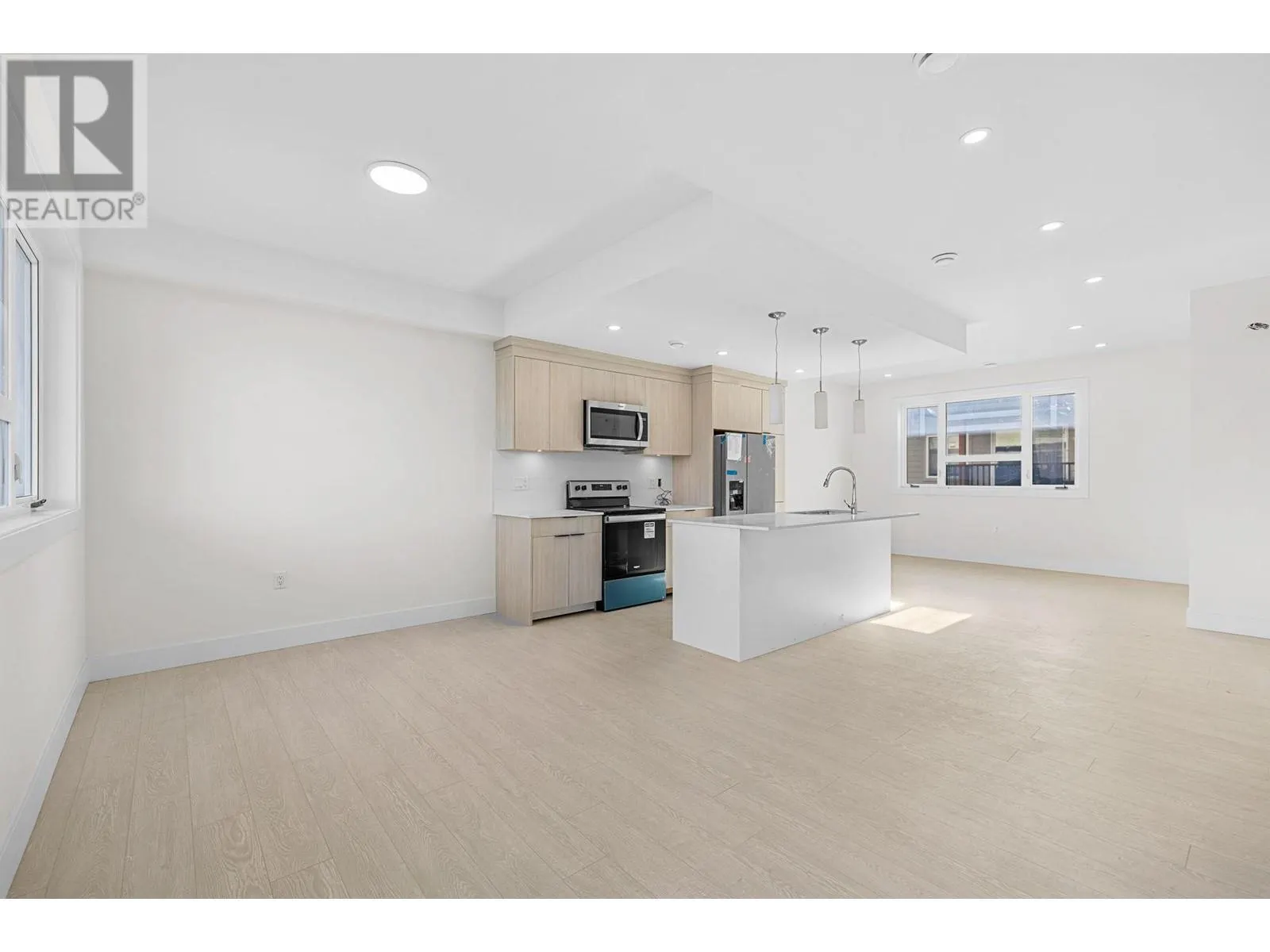 235 Taylor Road Unit# 8