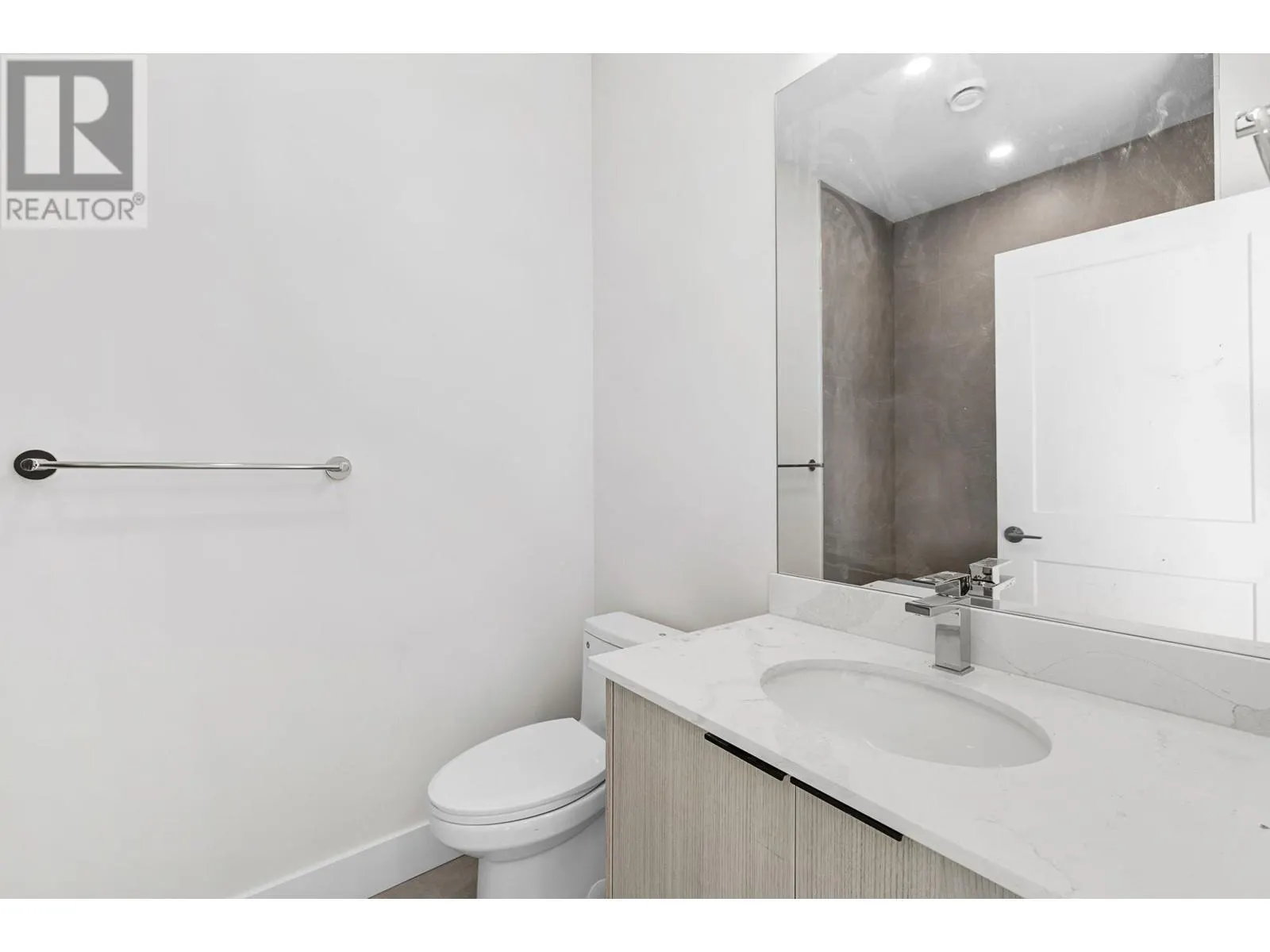 235 Taylor Road Unit# 8