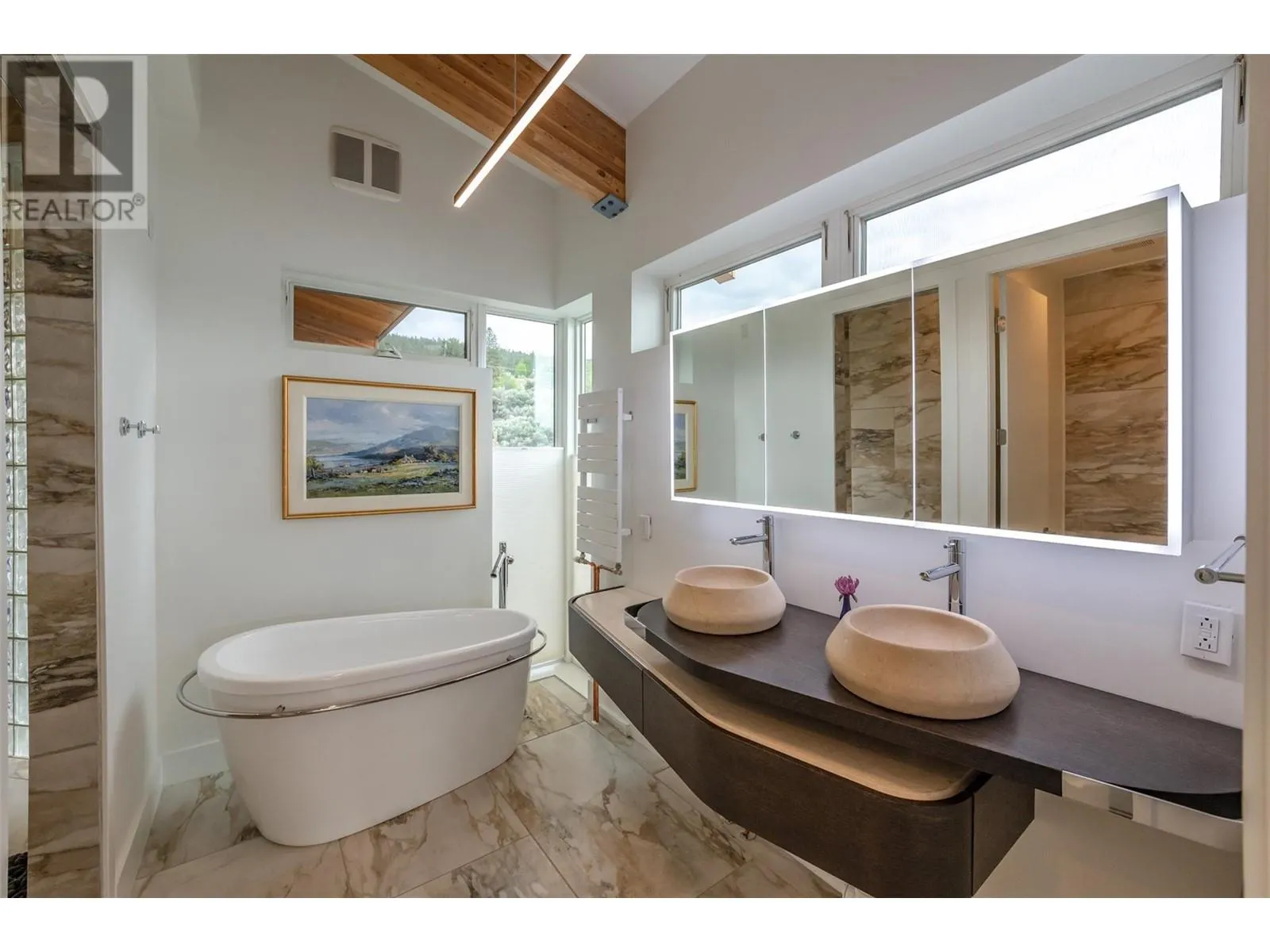 2185 NARAMATA Road