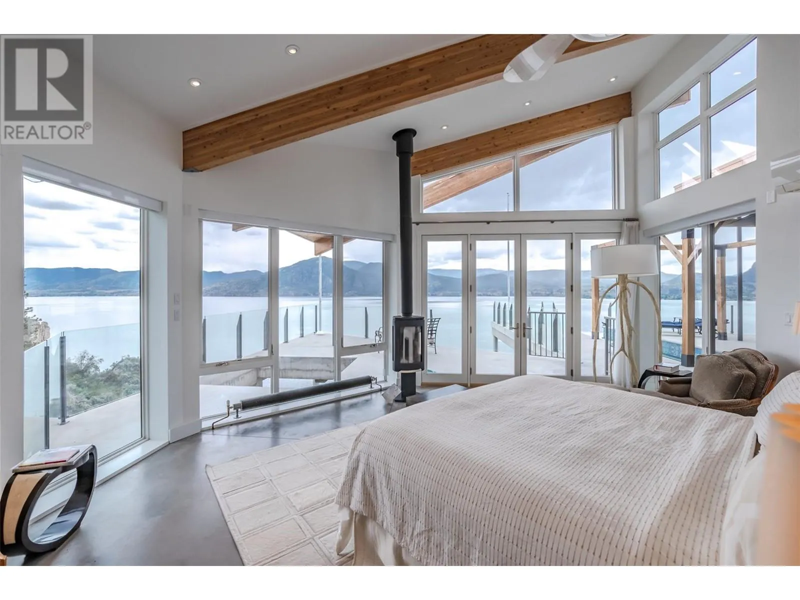 2185 NARAMATA Road