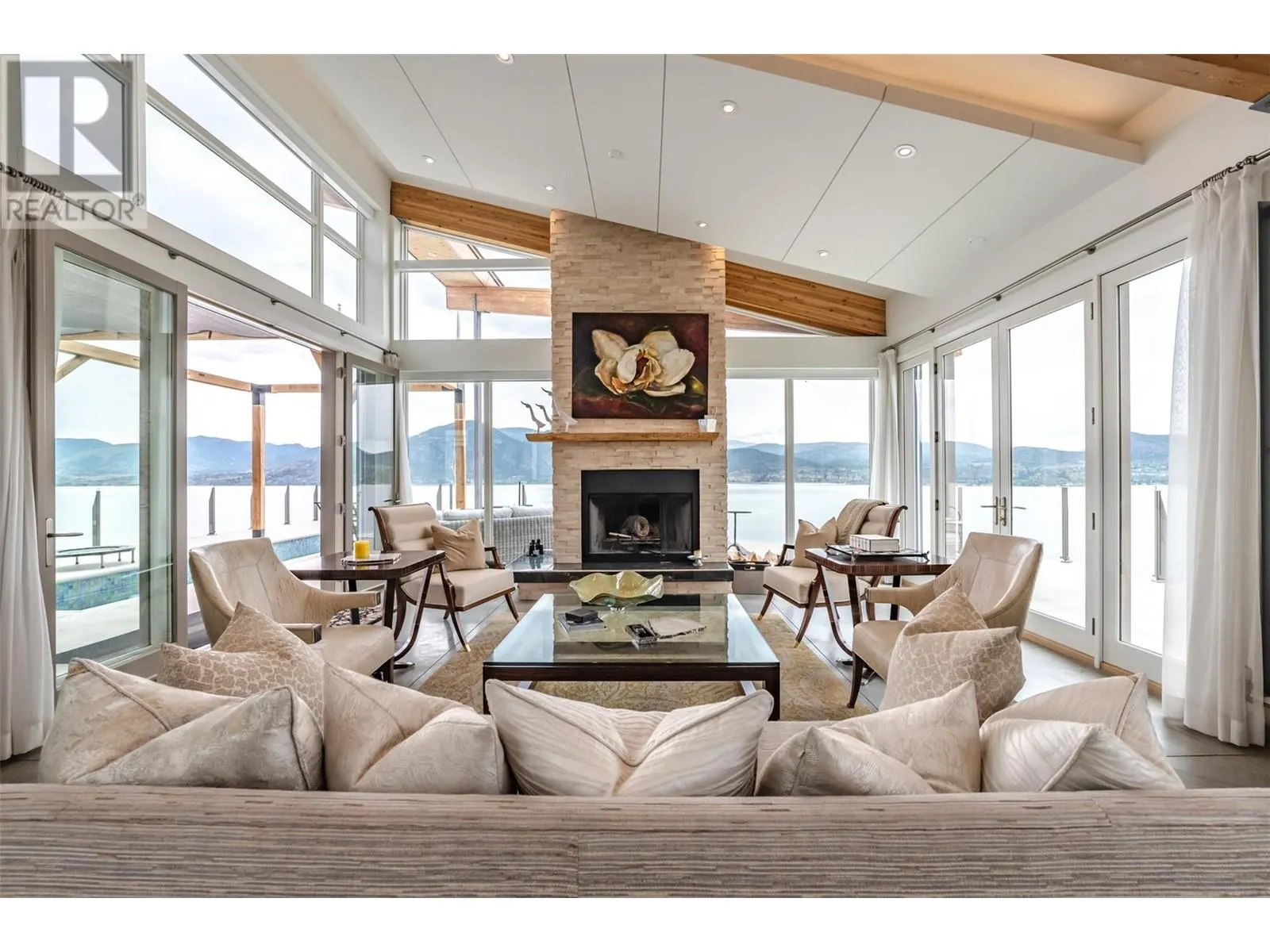 2185 NARAMATA Road