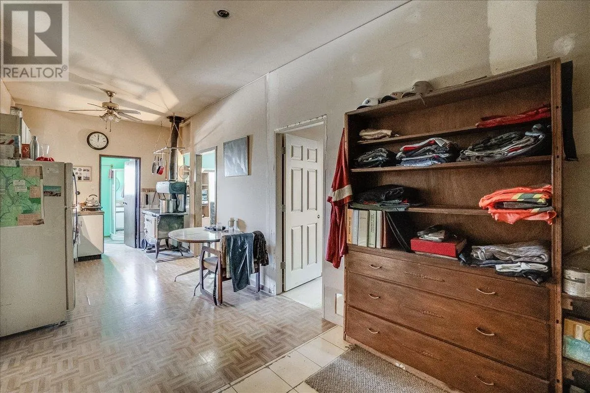 7465 Broadwater Road