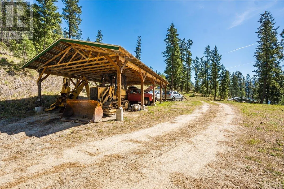 7465 Broadwater Road