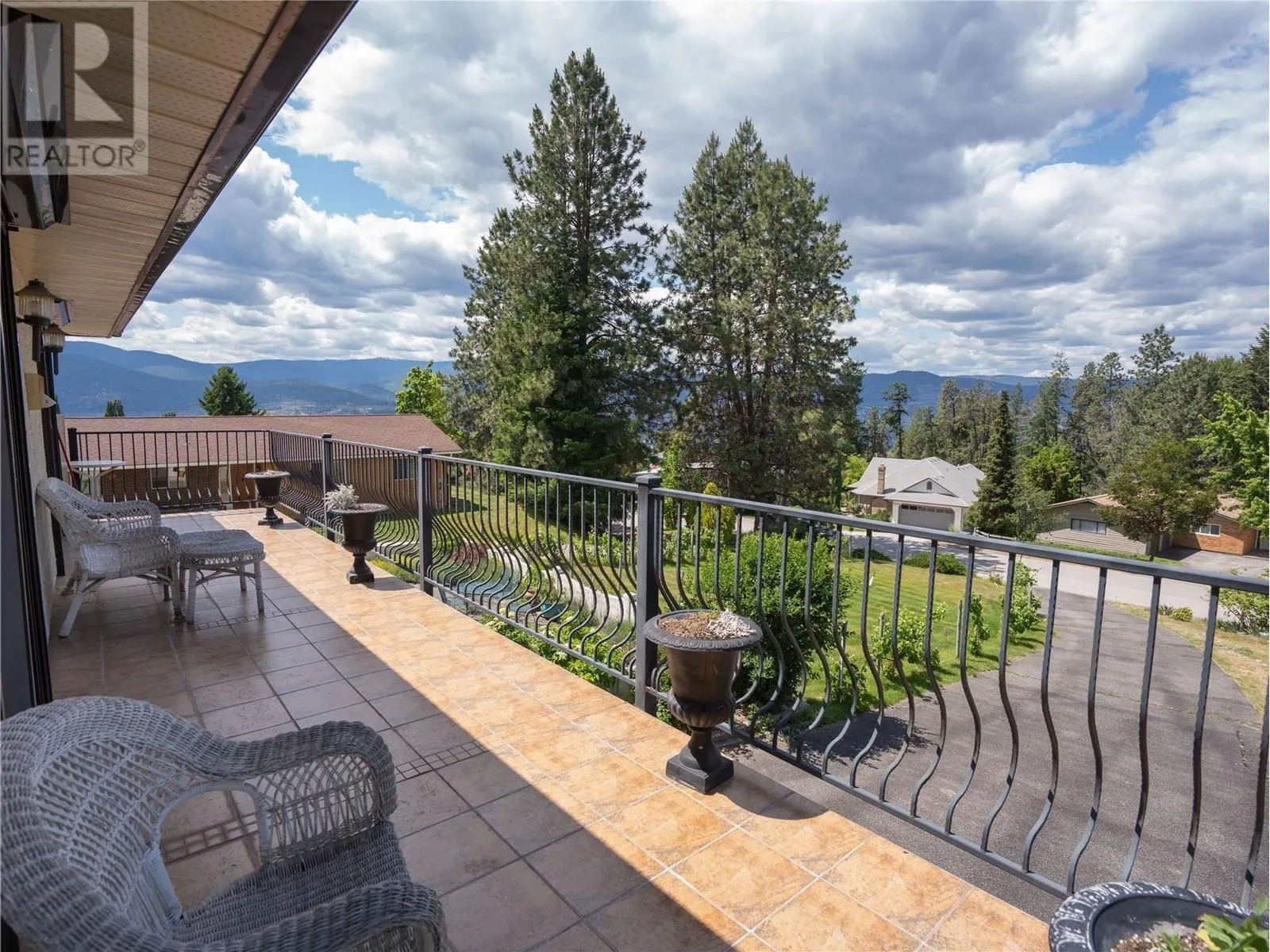 3030 Ponderosa Drive