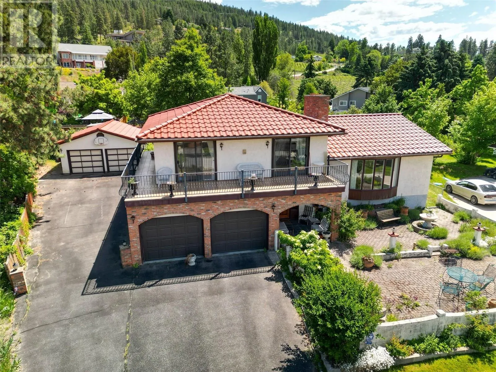3030 Ponderosa Drive