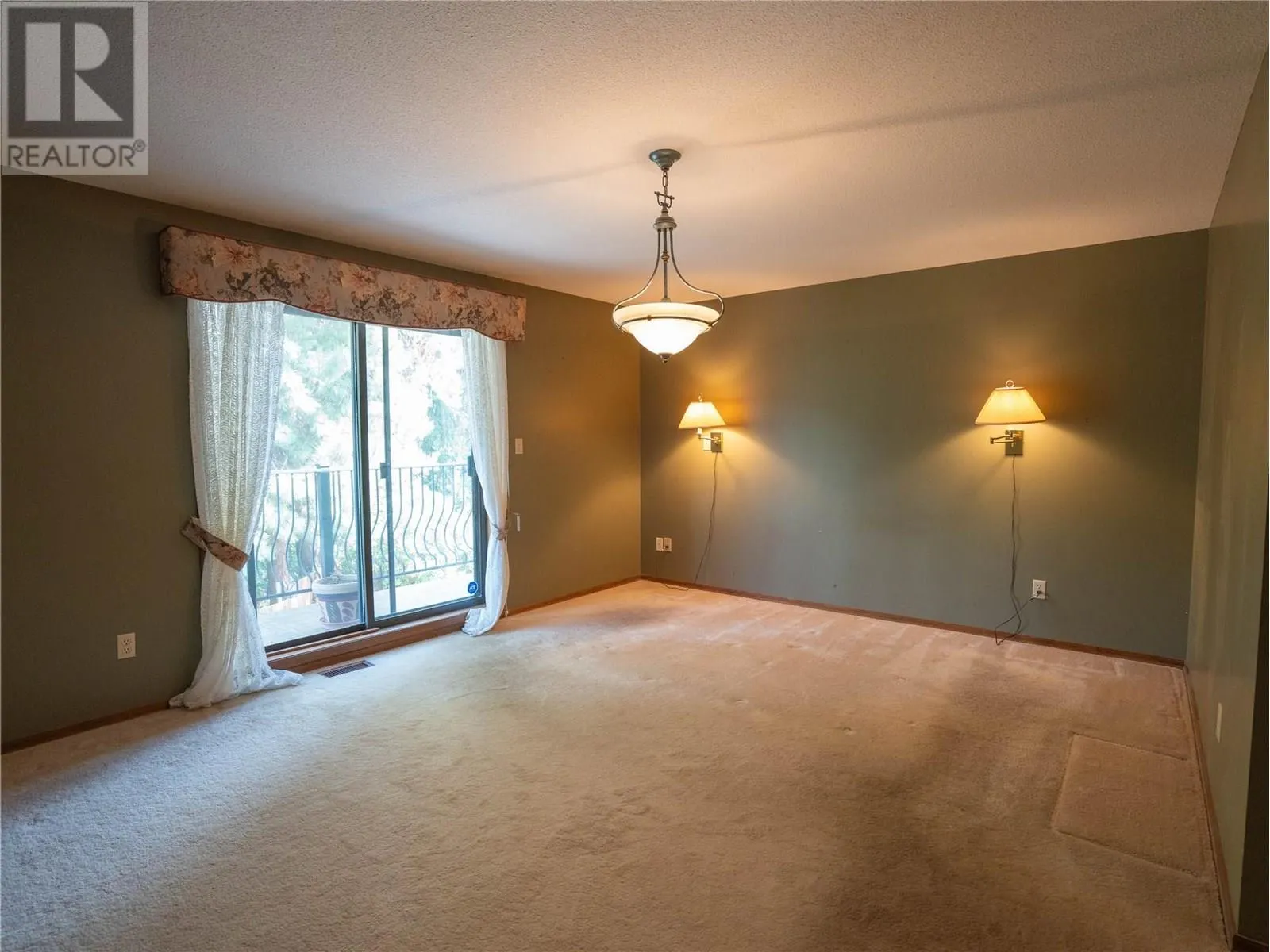 3030 Ponderosa Drive