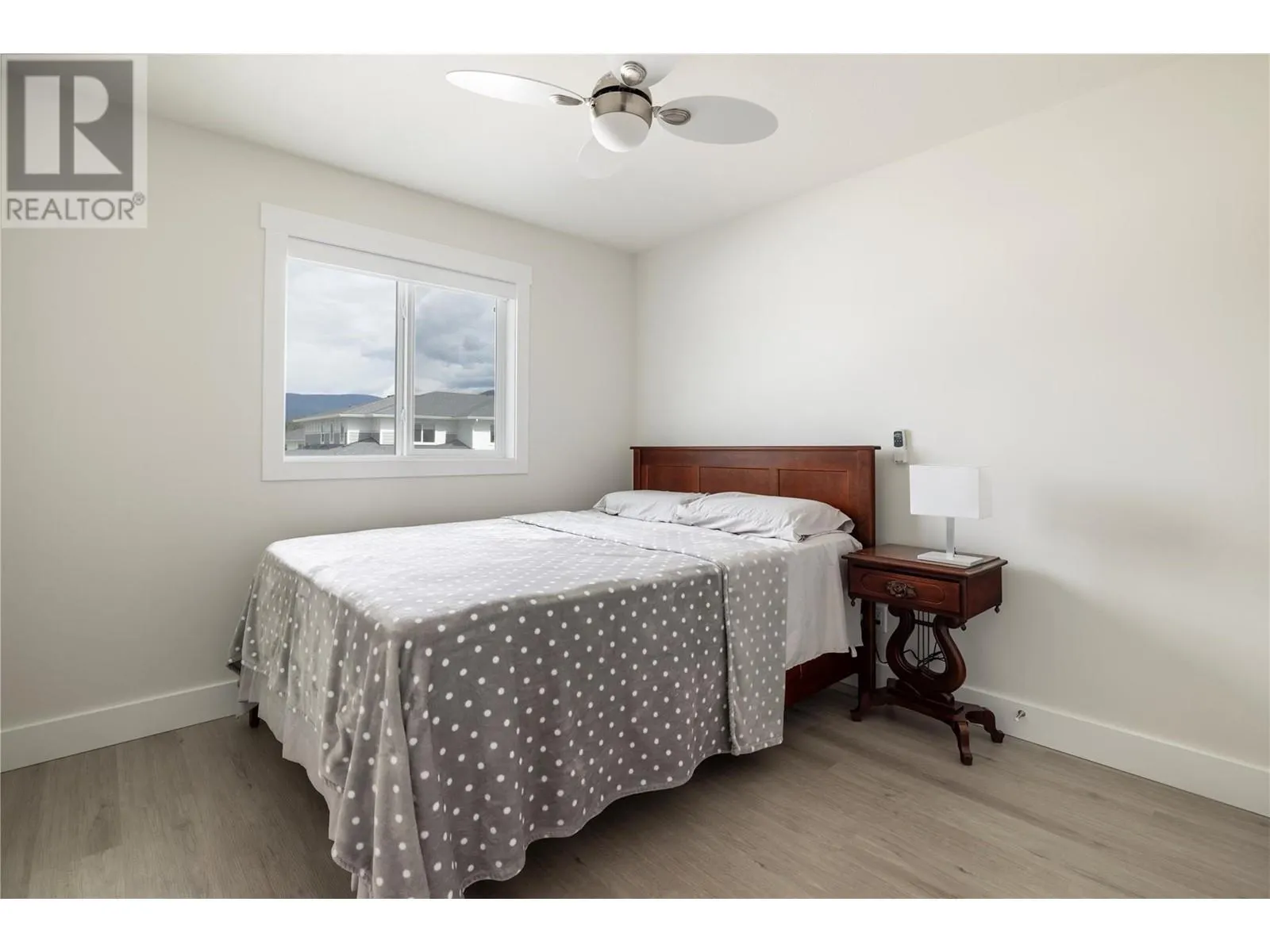 1999 15 Avenue Unit# 25