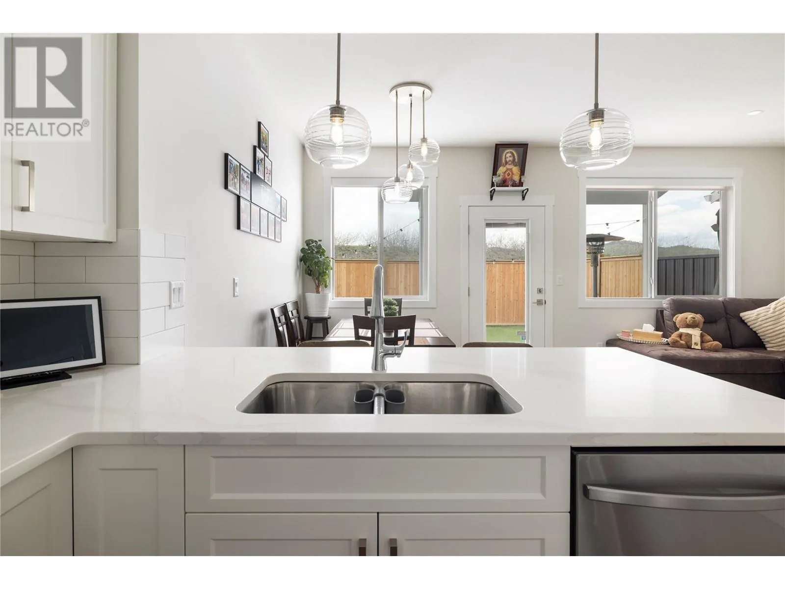 1999 15 Avenue Unit# 25