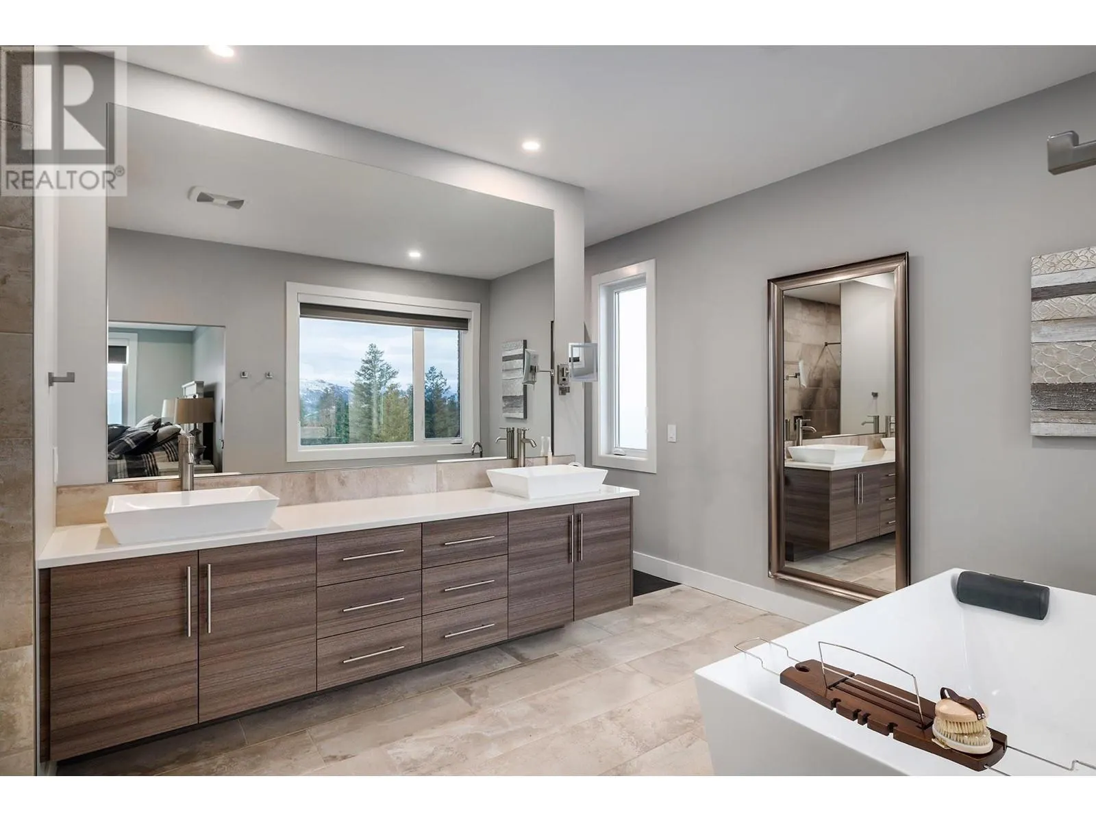 2501 Tallus Heights Drive