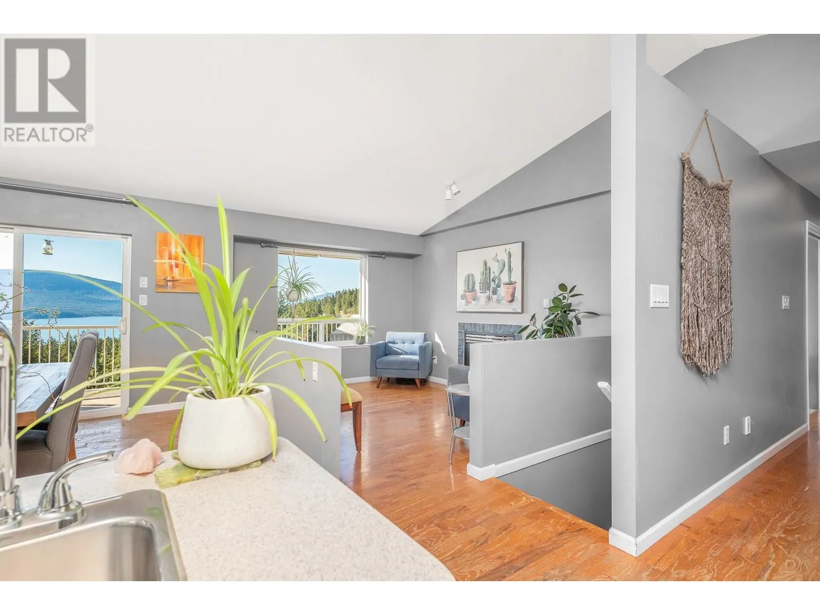 10778 Pinecrest Road
