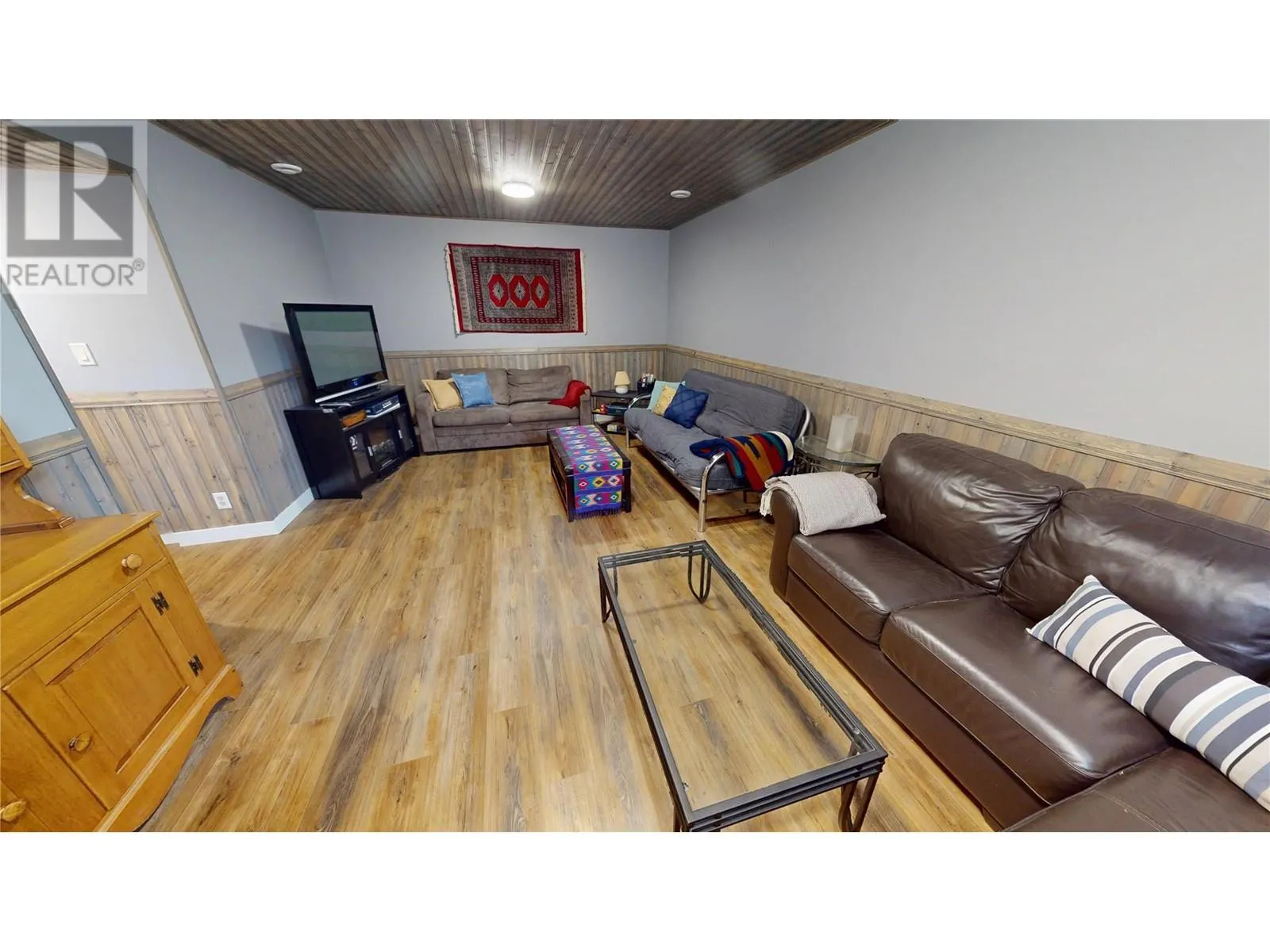 4868 RIVERVIEW Drive Unit# 8